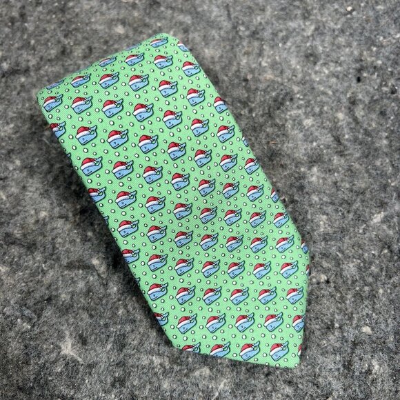 Vineyard Vines Boys / Short Mens Tie Light Green Santa Hat Whales Christmas ~51" - Picture 1 of 6
